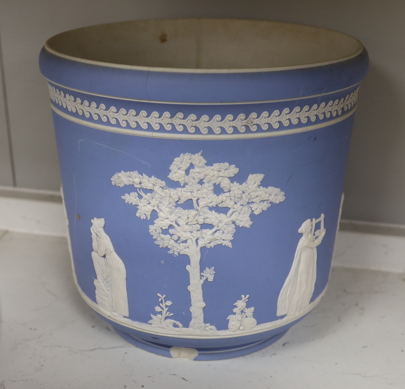 Assorted Wedgwood blue jasper wares, tallest 22.5cm (a.f.)